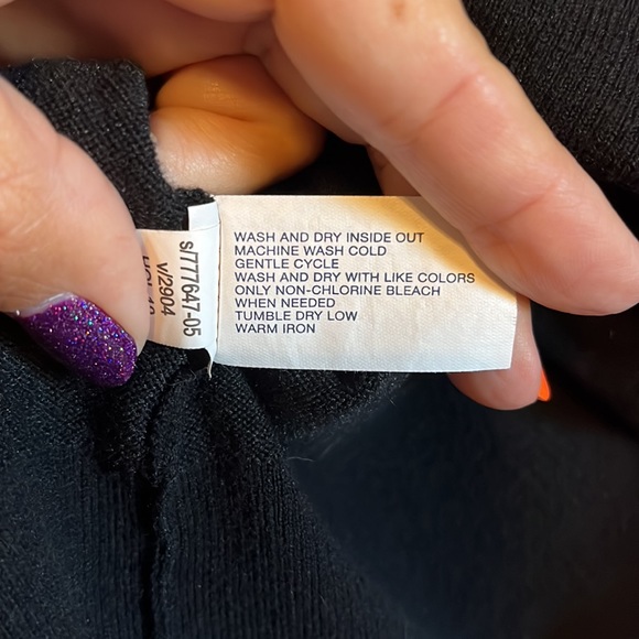 Sweater - Picture 3 of 6